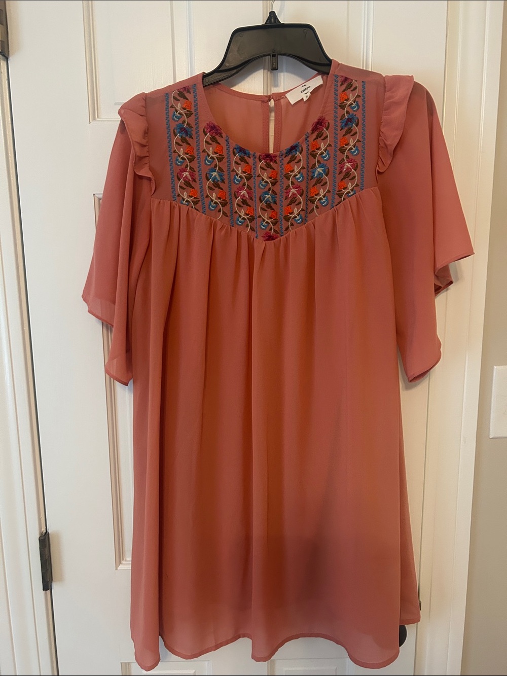 entro Embroidered Flutter Sleeve Dress